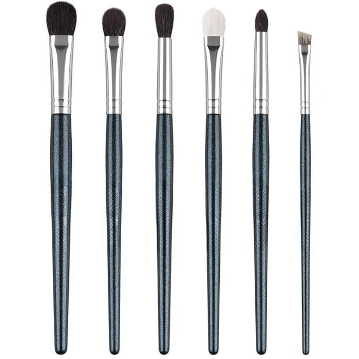 6 Piece Makeup Brush Set For Blending Concealing And Eyelining