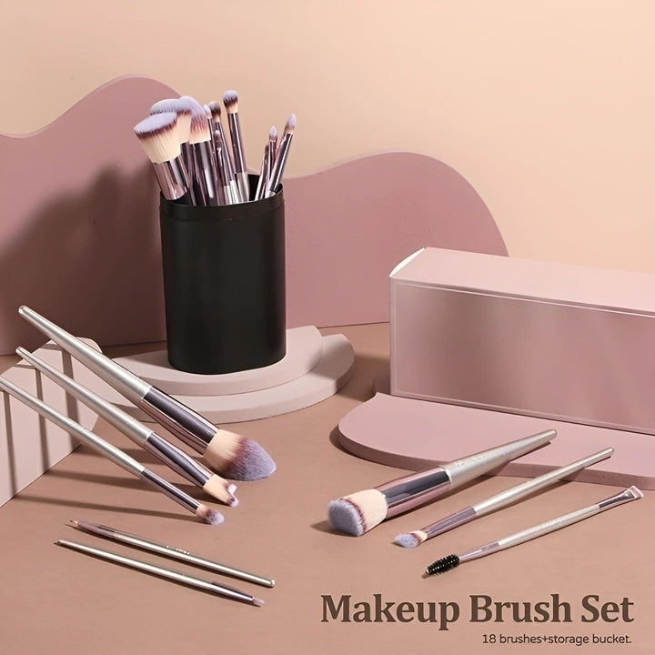 18 Piece Makeup Brush Set – A Complete Kit For Flawless Application