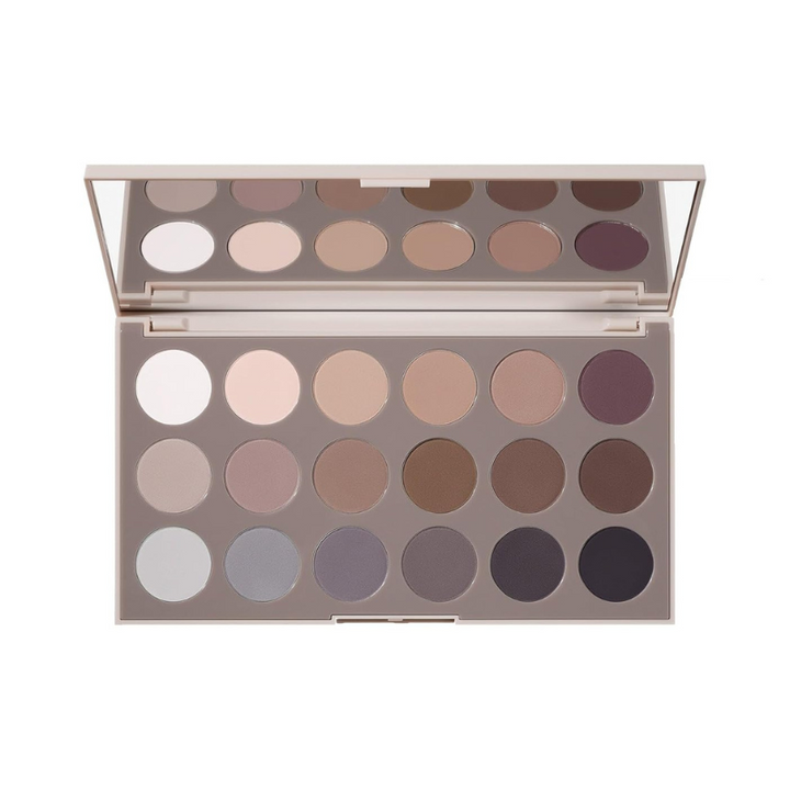 18 Shade Makeup Color Palette For Stunning And Versatile Looks