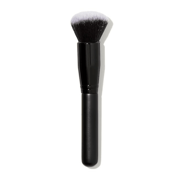 Blending Brush With Soft Bristles For Seamless Makeup