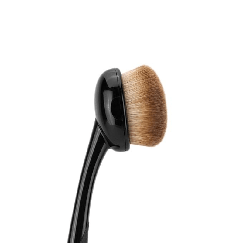 Oval Multipurpose Makeup Brush For Blending And Contouring