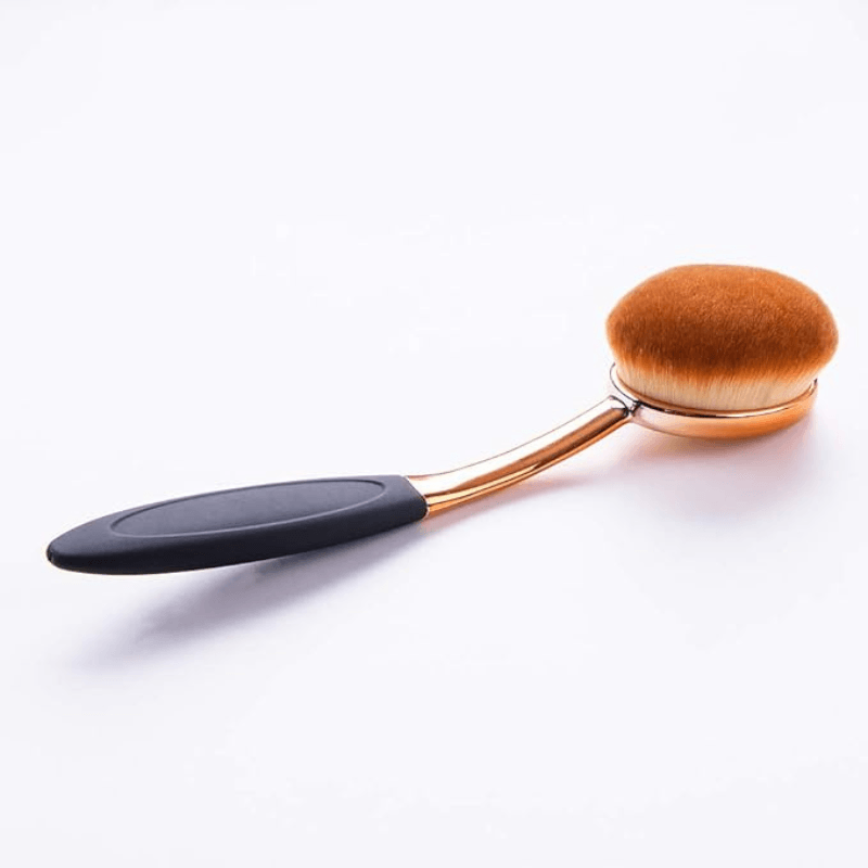 Oval Foundation Brush for Flawless Liquid and Powder Application