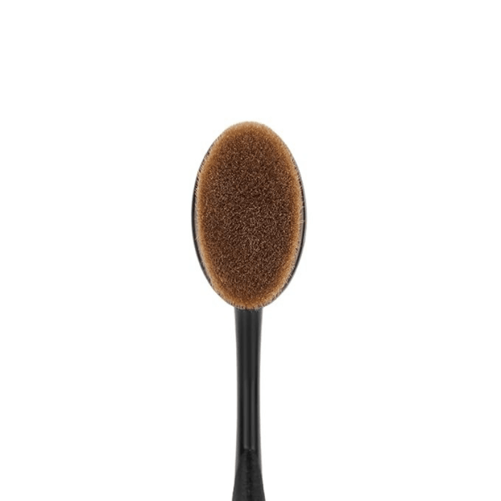 Oval Multipurpose Makeup Brush For Blending And Contouring