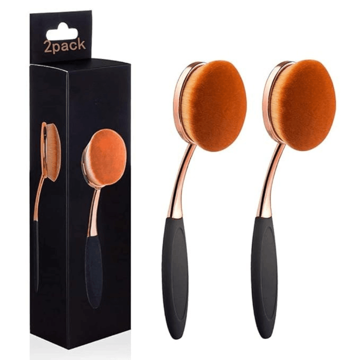 Oval Foundation Brush for Flawless Liquid and Powder Application