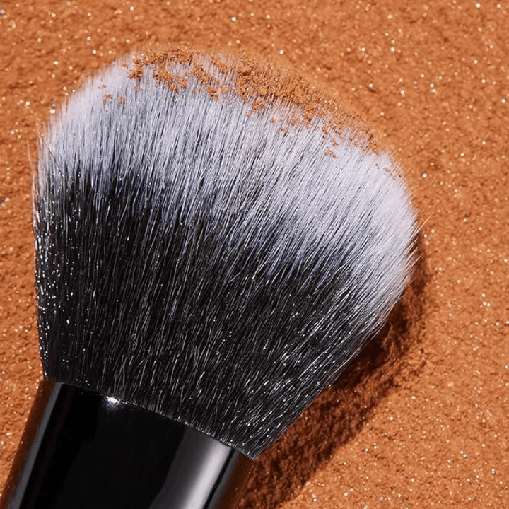 Blush Brush - Contouring Blush Bronzer Soft Synthetic