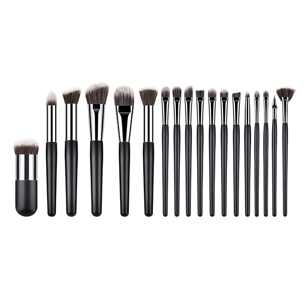 Professional Makeup Brush Set – A Complete Collection