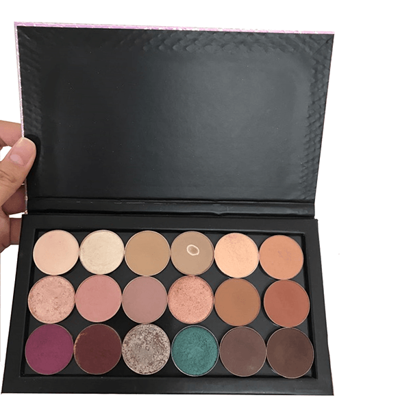 Magnetic Makeup Palette – A Refillable Eyeshadow Palette for Ultimate