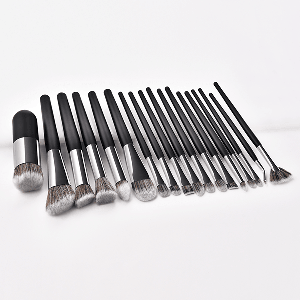 Professional Makeup Brush Set – A Complete Collection