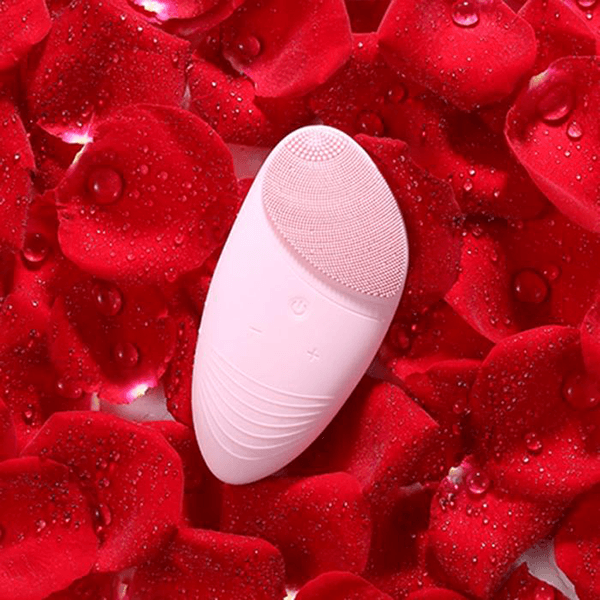 Silicone Facial Cleansing Brush – Your Ultimate Skincare Companion