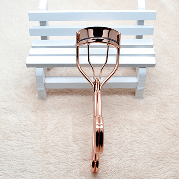 Stylish Rose Lash Curler – Your Ultimate Eyelash Enhancing Tool