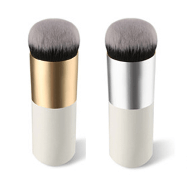 Chunky Foundation Brush Pair – Smooth and Even Coverage