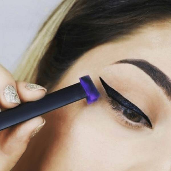 Instant Eyeliner Tool – Quick and Easy Winged Liner Every Time