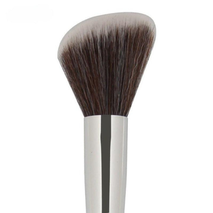 1 Pc Angled Blush Brush - Soft Makeup Brush for Flawless Finish