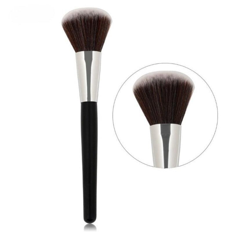 1 Pcs Round Blush Brush - Perfect Tool for Flawless Makeup